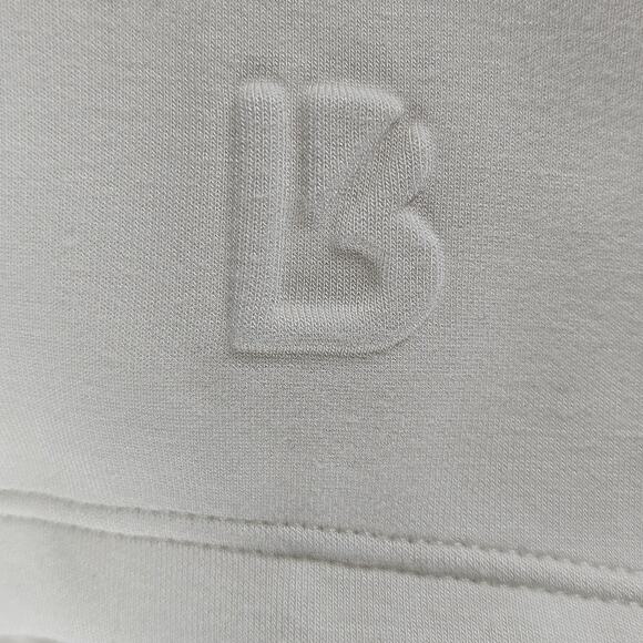 BUFFBUNNY COLLECTION WOMEN'S WHITE PULL-OVER TURTLENECK SWEATSHIRT – SIZE SMALL - Picture 8 of 8